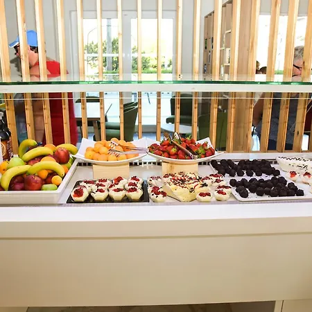 Hotel Exotica & By Zante Plaza 4*