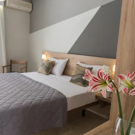Hotel Exotica & By Zante Plaza 4*
