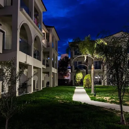 Hotel Exotica & By Zante Plaza 4*