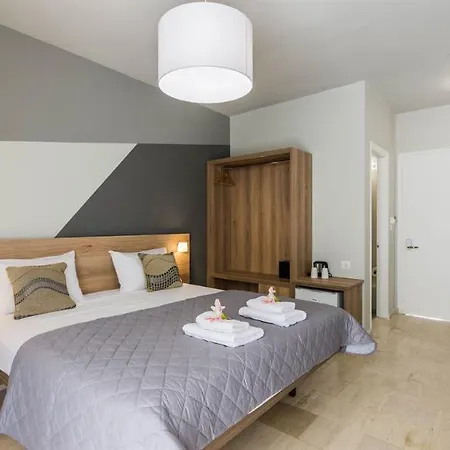 Hotel Exotica & By Zante Plaza