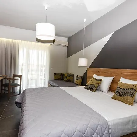 Hotel Exotica & By Zante Plaza 4*