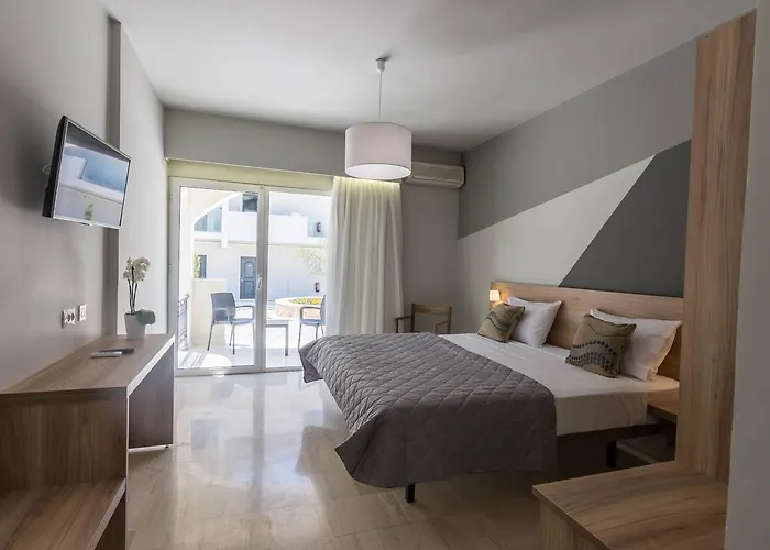 Hotel Exotica & By Zante Plaza 4*