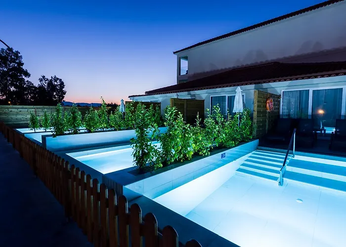 Exotica & By Zante Plaza Hotel 4*