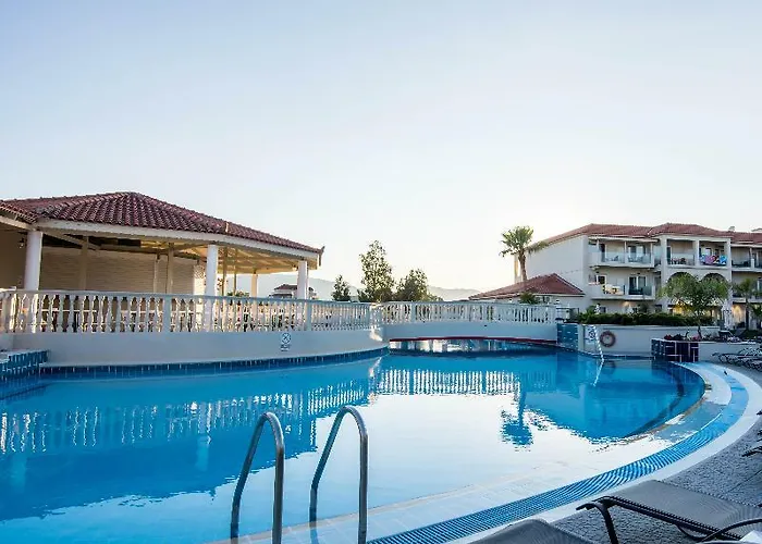 Hotel Exotica & By Zante Plaza Kalamákion
