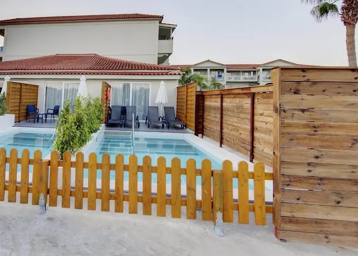 Exotica & By Zante Plaza Szálloda 4*